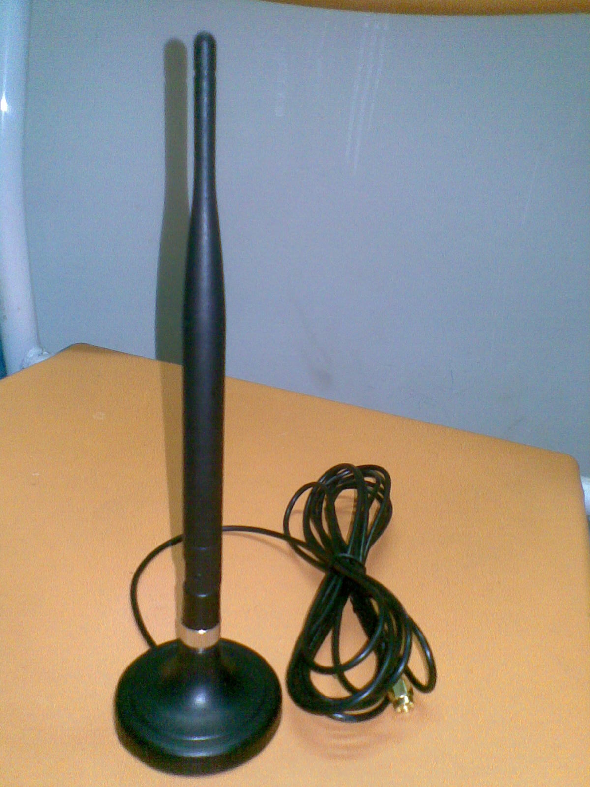 High Gain Magnetic Sucker Antenna_FEIYIXUN Communication Equipment Co., Ltd.